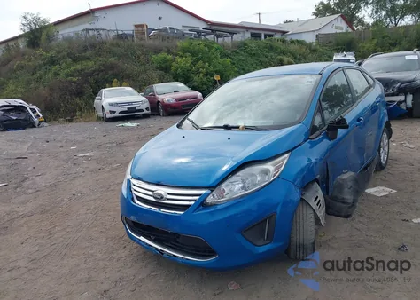 2012 Ford Fiesta Se z USA, uszkodzony, nr VIN 3FADP4BJ7CM157610